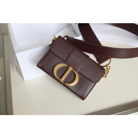 Montaigne Wine Red 𝙢𝙞𝙣𝙞 Box Bag